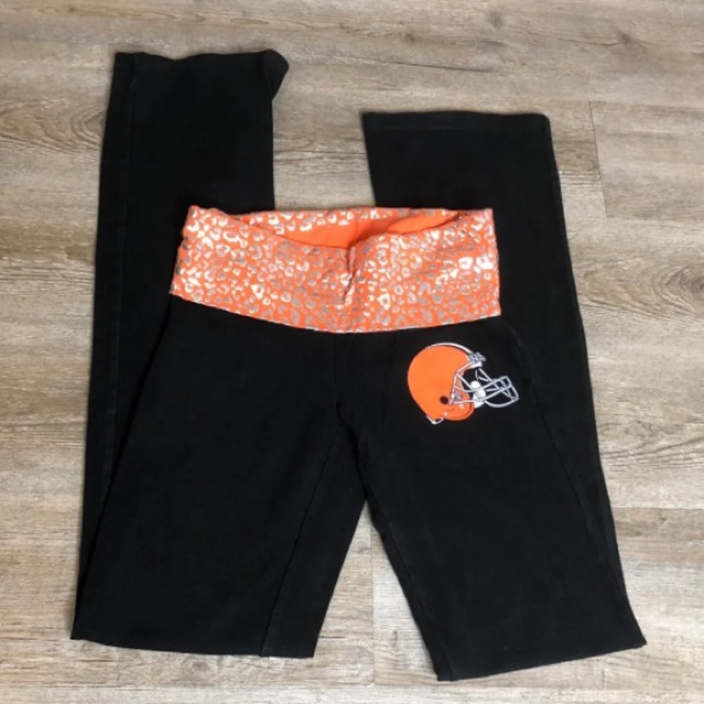 Victoria’s Secret Pink Cleveland Browns Yoga Pants